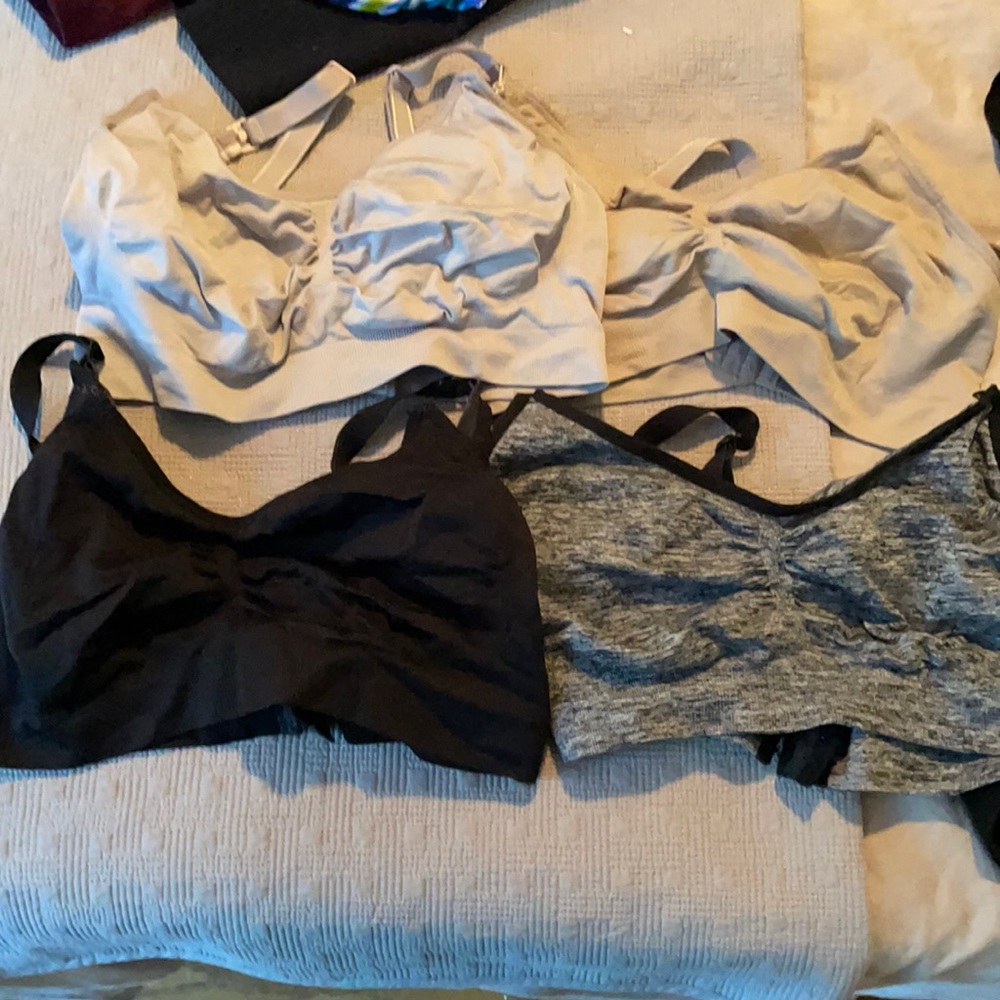 4 nursing bras